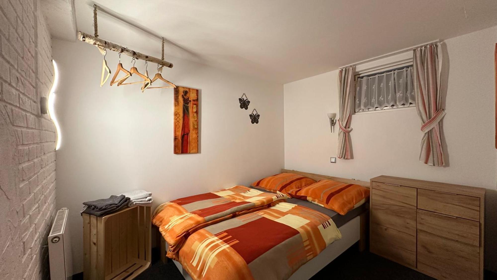 Aktiv-Ferienwohnung "Snow & Bike"- Zentral Zwischen Winterberg Und Willingen Exterior foto