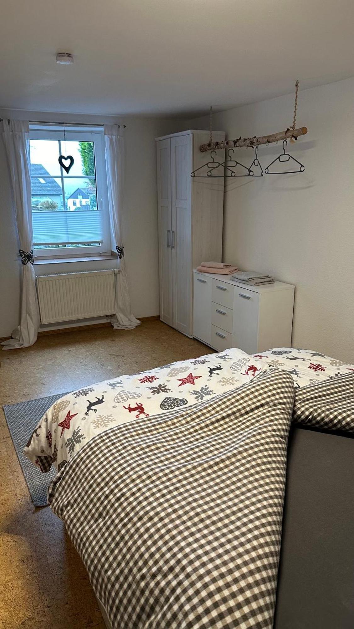 Aktiv-Ferienwohnung "Snow & Bike"- Zentral Zwischen Winterberg Und Willingen Exterior foto